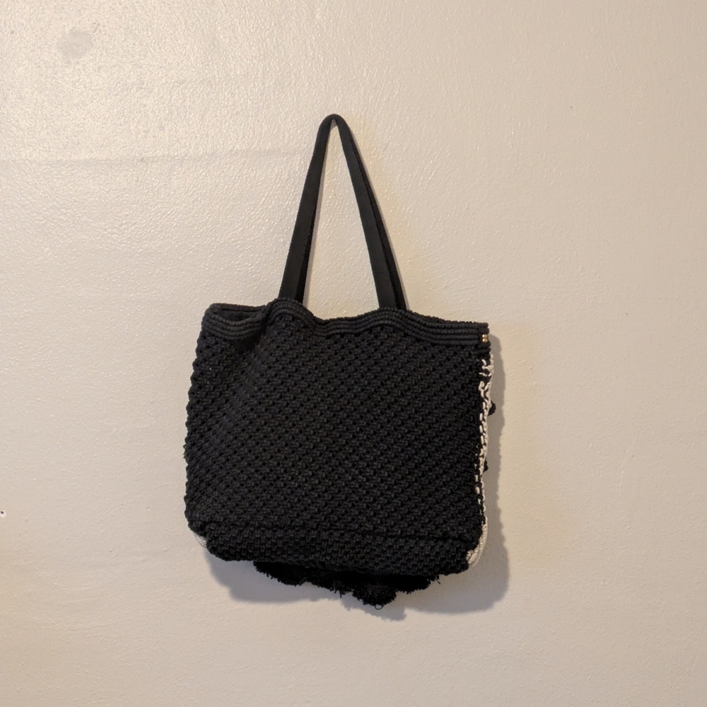 "Menorca" Woven Tote - Picture 5 of 8
